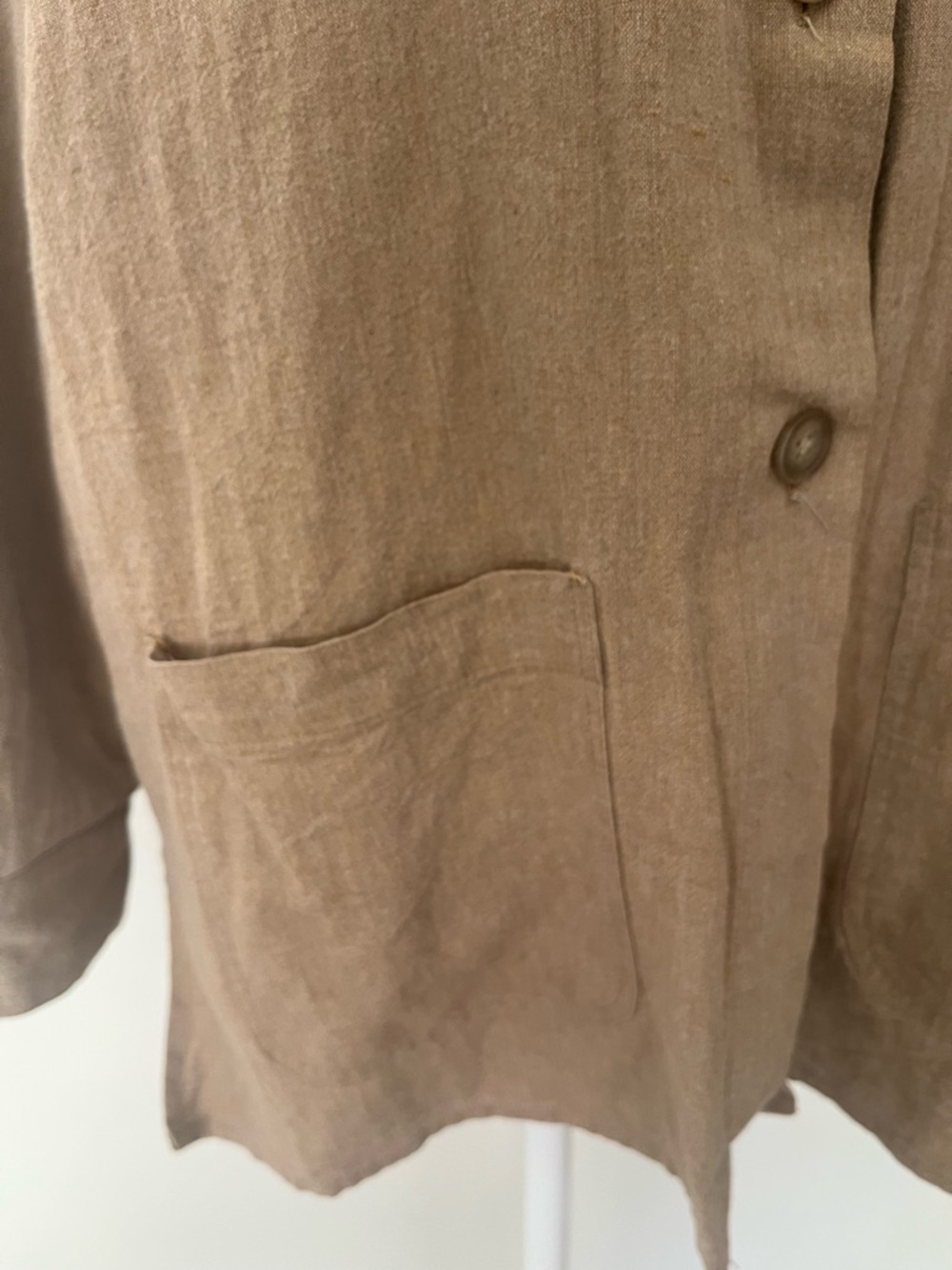 Classic Tan Linen Button-Front Shirt/jacket - Picture 3 of 8